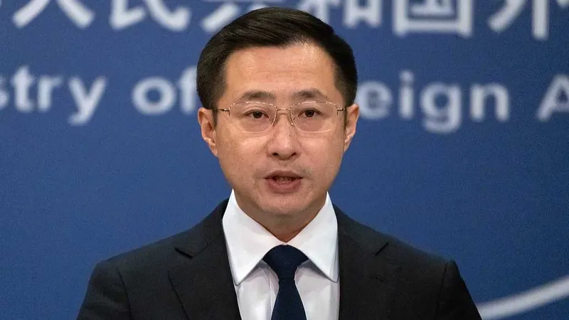 China trabaja en estrecha coordinación con Nepal para avanzar conjuntamente en las labores de rescate