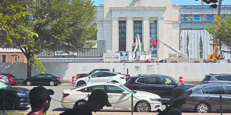 “Política monetaria es ligeramente restrictiva”