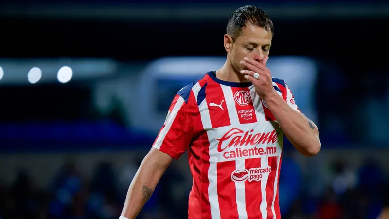 Chicharito reconoce que su paso por las Chivas no fue tan agradable