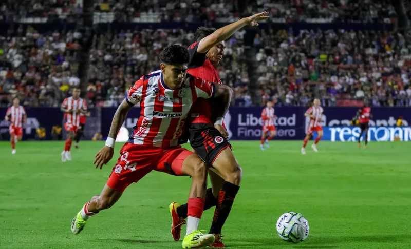 San Luis y Xolos empataron en un duelo que prometía para más