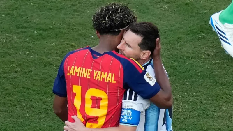Lamine Yamal reveló qué le dijo Lionel Messi tras la final del Mundial de 2026