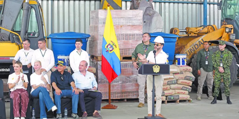 De la Espriella anuncia subsidio de tres meses a afectados por sismo