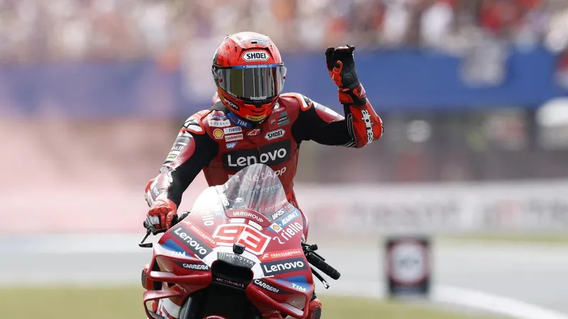 Marc Márquez no hace prisioneros en Sachsenring: Líder en la Práctica