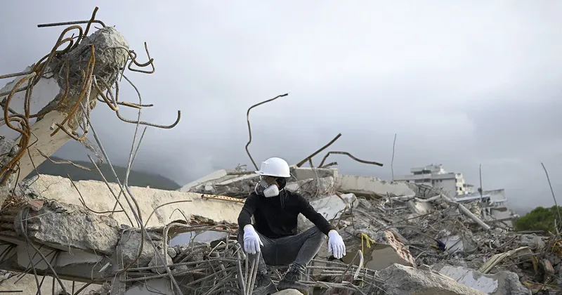 Del rescate al duelo: sobrevivientes de terremotos enfrentan la reconstrucción en Venezuela