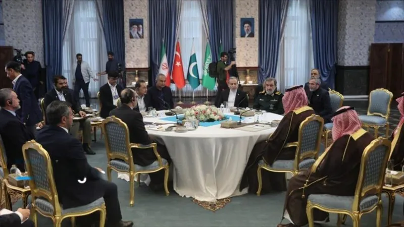 Irán, Pakistán, Turquía y A. Saudí acuerdan continuar diálogos de seguridad