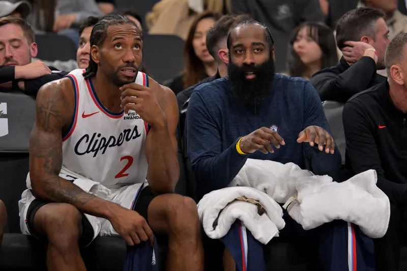 La sanción a los Clippers deja intacto el último botín de Harden