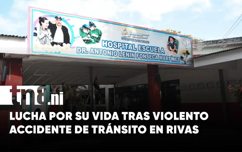 Se debate entre la vida y la muerte tras violento accidente de tránsito en...