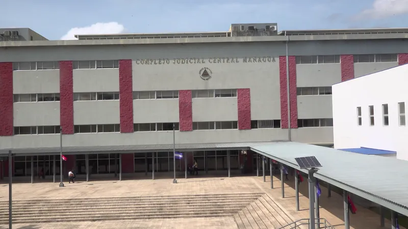 Hombre acusa a otro de venderle un cuadraciclo que aún debía