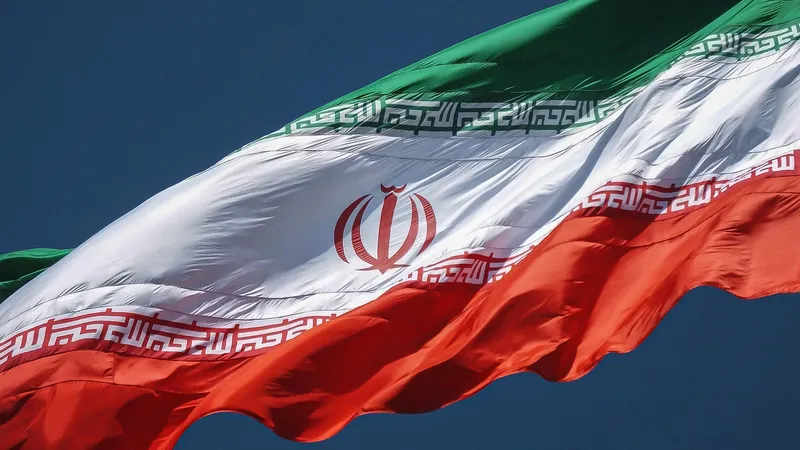 Irán blinda sus fronteras y responde a las amenazas de EEUU e Israel