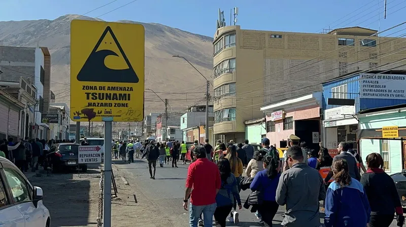 Un terremoto de 6,9 remece el norte chileno; descartan riesgo de tsunami