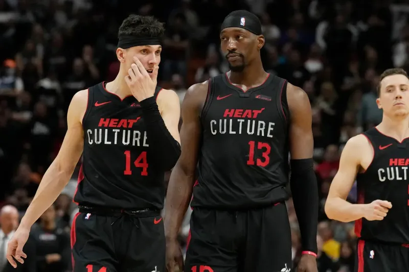 De compañeros a enemigos: dos jugadores de la NBA protagonizaron altercado en Las Vegas