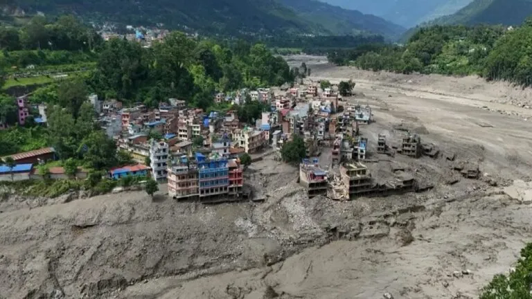 China esclarece causa de inundación tras colapso glaciar