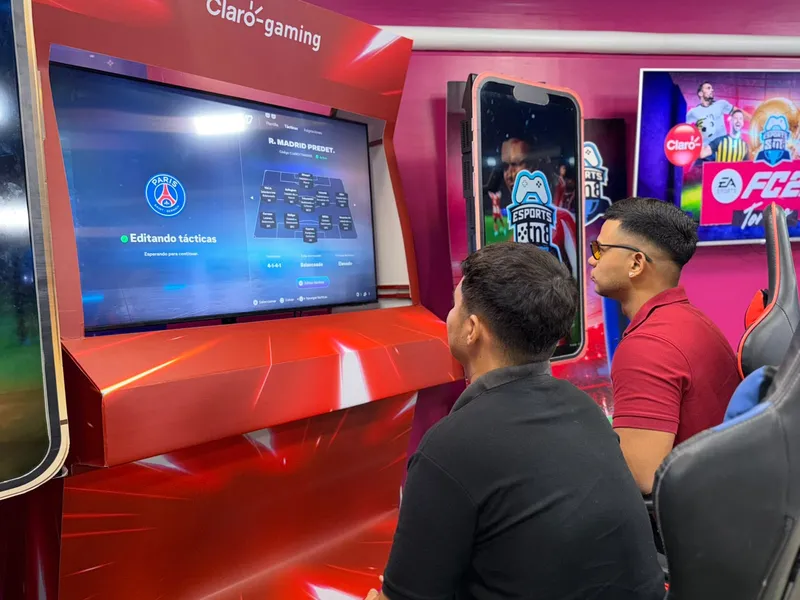 Reinaldo Solís y Fernando Espinoza disputan hoy la gran final del Torneo EA Sports...