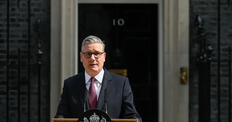 Starmer dimite y abre la sucesión para un nuevo primer ministro británico