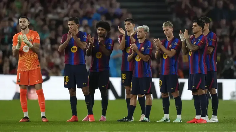 El 1x1 del Barça ante el Racing al descanso