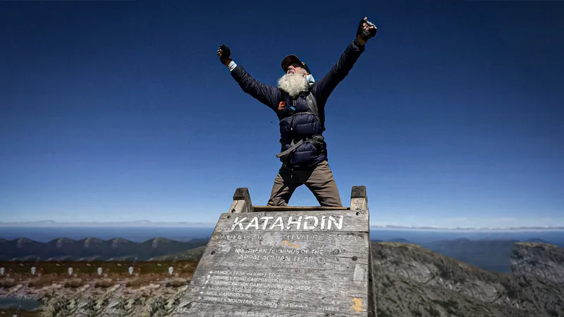 La increíble hazaña de Grey Beard: A sus 91 años conquista los Apalaches