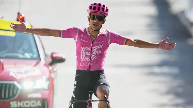 Richard Carapaz gana la etapa 18 del Tour de France, mientras el mexicano Isaac del Toro y su equipo viven “un día triste”