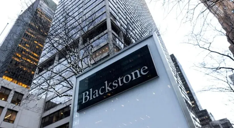 Blackstone dispara un 36% sus ingresos gracias al negocio de la IA