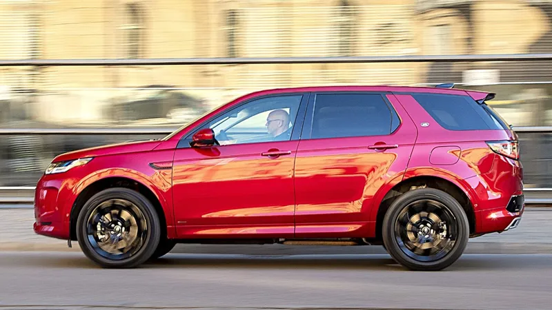 1,5 L/100 km para este histórico SUV 4x4 híbrido, que dice adiós por la misma norma que mató al Porsche Macan
