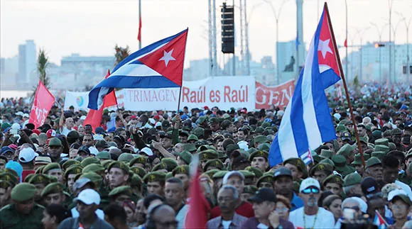 Tribuna Antimperialista en defensa de la Revolución y del General de Ejército (+Fotos)