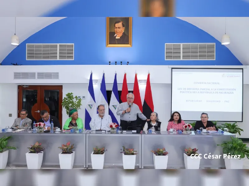 Encuentro con Representantes de Partidos Políticos Legalmente Constituidos