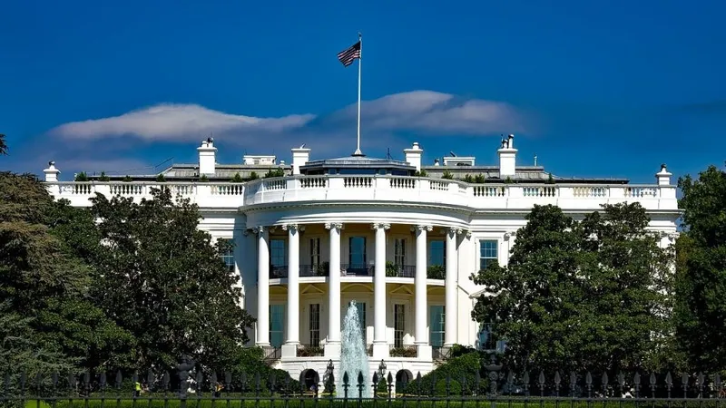 El Supremo permite a Trump continuar el salón de baile de la Casa Blanca