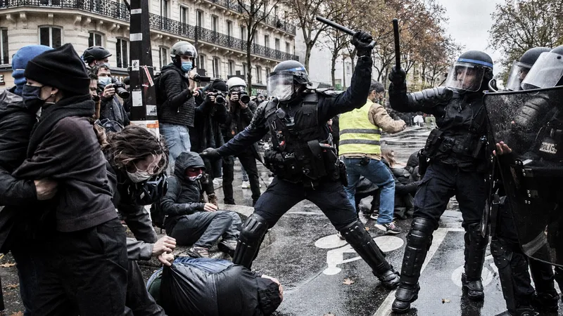 Irán cuestiona a Francia por su doble rasero al reprimir sus protestas