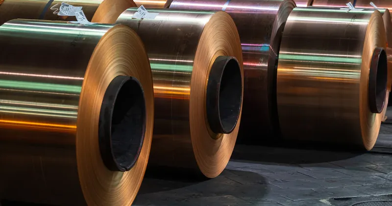 Cobre marca máximo histórico en Londres ante expectativa de nuevos aranceles de Trump