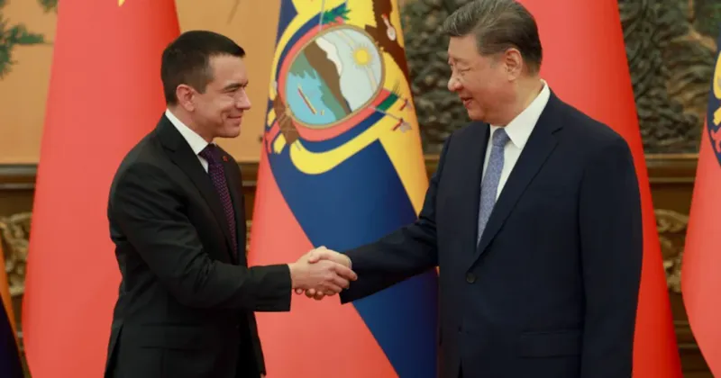 La suspensión de camaroneras de Ecuador, un tema que Noboa plantearía a Xi en China