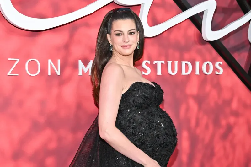 Anne Hathaway reveló cuál ha sido el síntoma más extraño de su embarazo