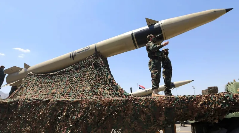 Yemen amenaza con responder a Arabia Saudí tras nuevos bombardeos