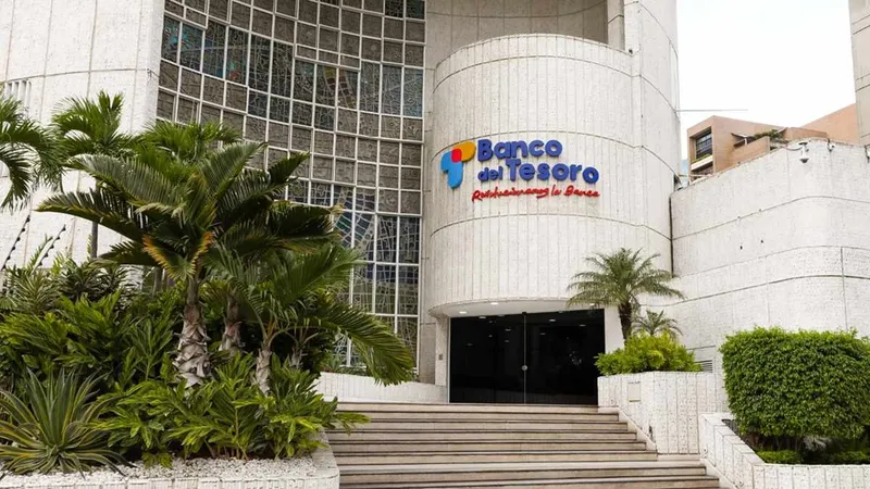 Banco del Tesoro lanza T Móvil, su nuevo aplicativo inteligente