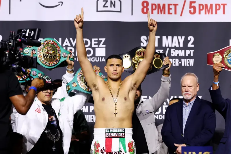 David Benavídez insiste que habría vencido al Canelo Álvarez hace cinco años y en la actualidad