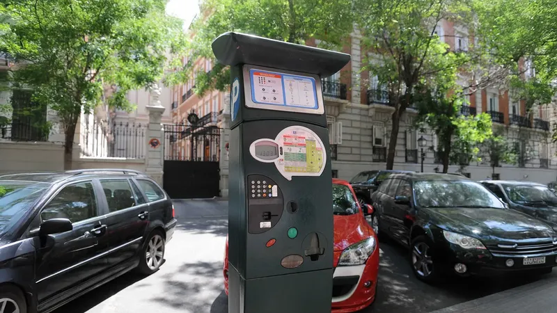 Cambio en los parquímetros de Madrid: la franja horaria en la que ahora podrás aparcar sin pagar