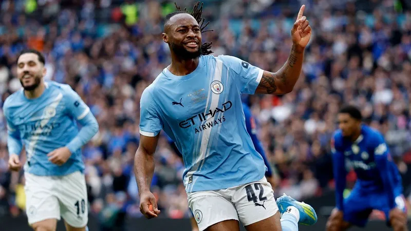 Doblete de copas para Manchester City que no se olvida de la Premier League