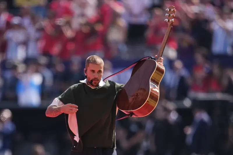 Las estrellas que deslumbraron en el halftime: Madonna, BTS, Justin Bieber y Shakira se unieron en el descanso más histórico del fútbol