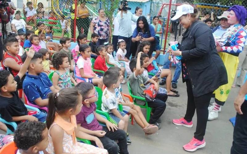 Managua: niñez y juventud del barrio Jorge Cassaly estrenan parque remozado