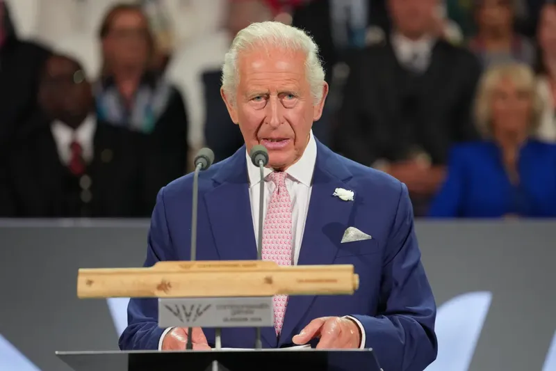 Memorias del hermano de Lady Di sacuden a la realeza: así respondió el Rey Carlos III