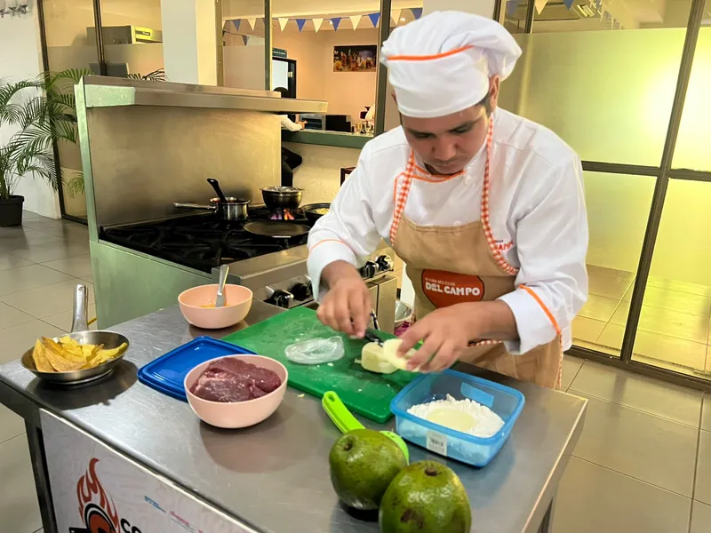 Managua: Jóvenes reinventan sabores en Concurso de Comida Creativa