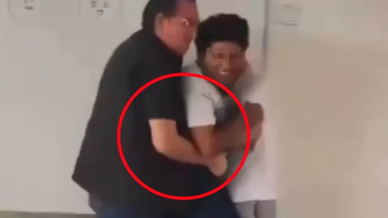 Separan a profesor de Guanajuato tras FILTRARSE VIDEOS de actos erót1c0s con alumnos