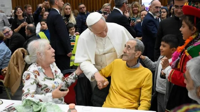 Papa León XIV deploró la creciente pobreza en el mundo