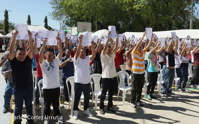 En el Día de las Madres se entrega Convivencia Familiar a 2.000 personas