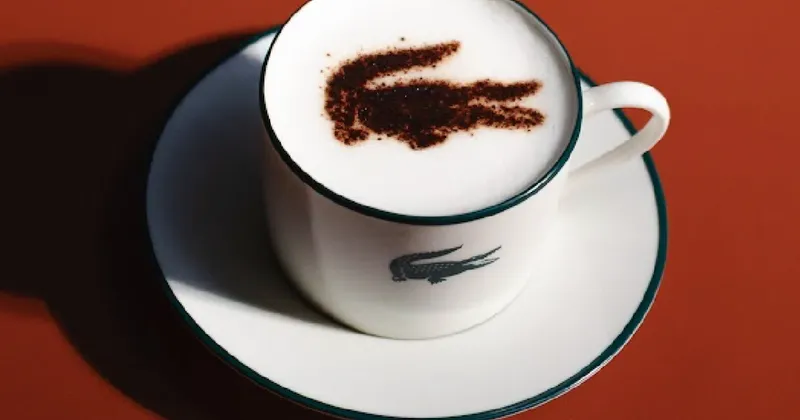 Así es el primer Café Lacoste de Latam: café brasileño, lujo y Polo Cake en São Paulo