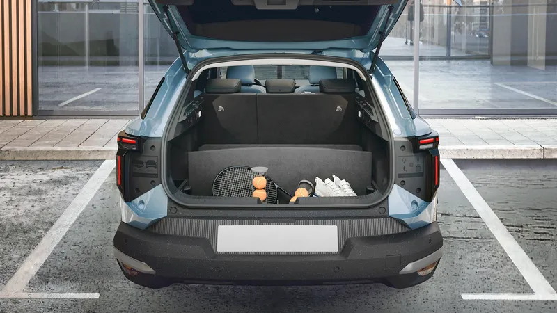 Gasta 4,2 L/100 km y tiene 600 litros de maletero: desde 26.820€, Dacia abre pedidos de su nueva ‘estrella’ en España
