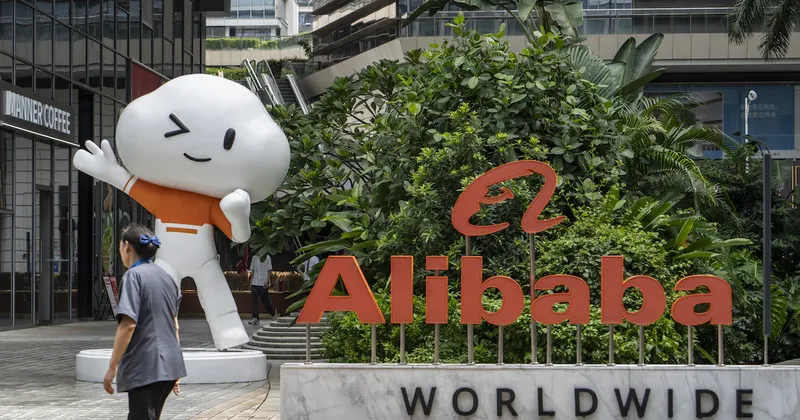 Alibaba lidera caída de tecnológicas de Hong Kong tras nueva medida regulatoria de China