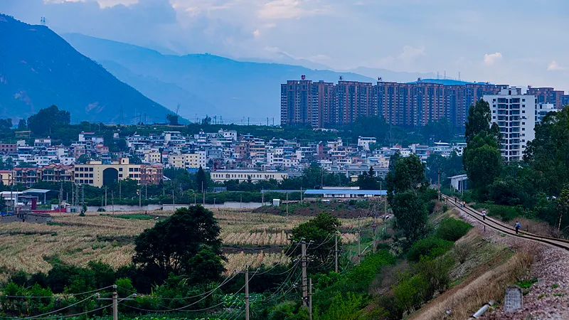 Emprendedora de la provincia de Yunnan transforma la vida de cientos de mujeres de origen campesino