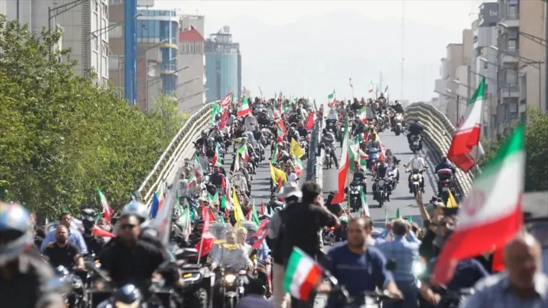 40 000 motociclistas se movilizan en Irán en masivo ejercicio “Yan Fada”