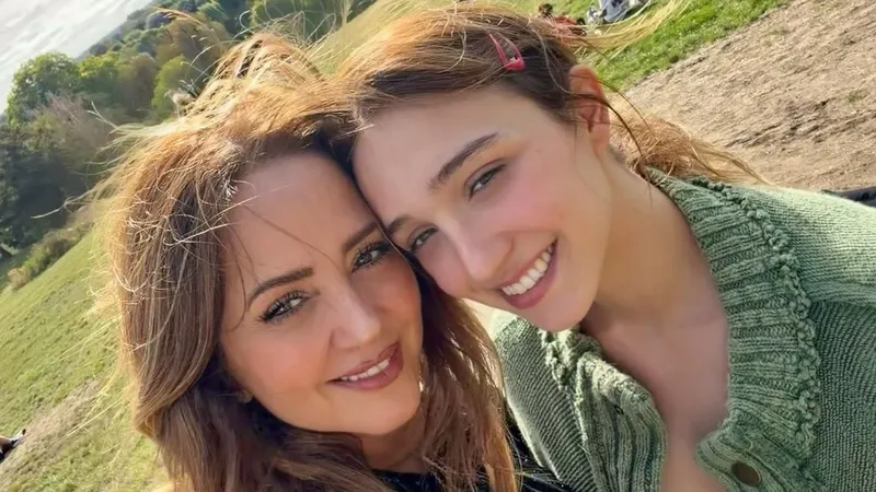 Andrea Legarreta hace llorar a su hija Nina con un emotivo mensaje a la distancia