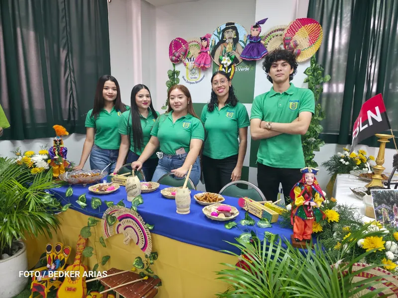 Universidades privadas promueven la identidad nacional y la cultura centroamericana en fiestas patrias