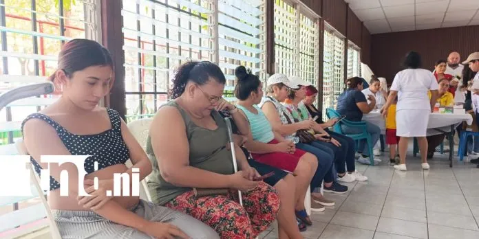 Mujeres reciben atención gratuita en feria preventiva contra el cáncer en Managua